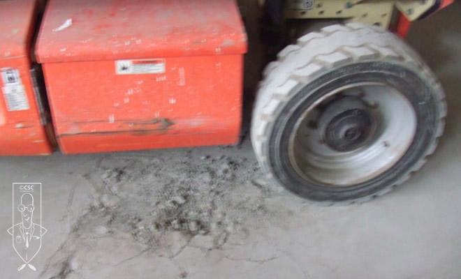 Wheel on the cracked screed. 